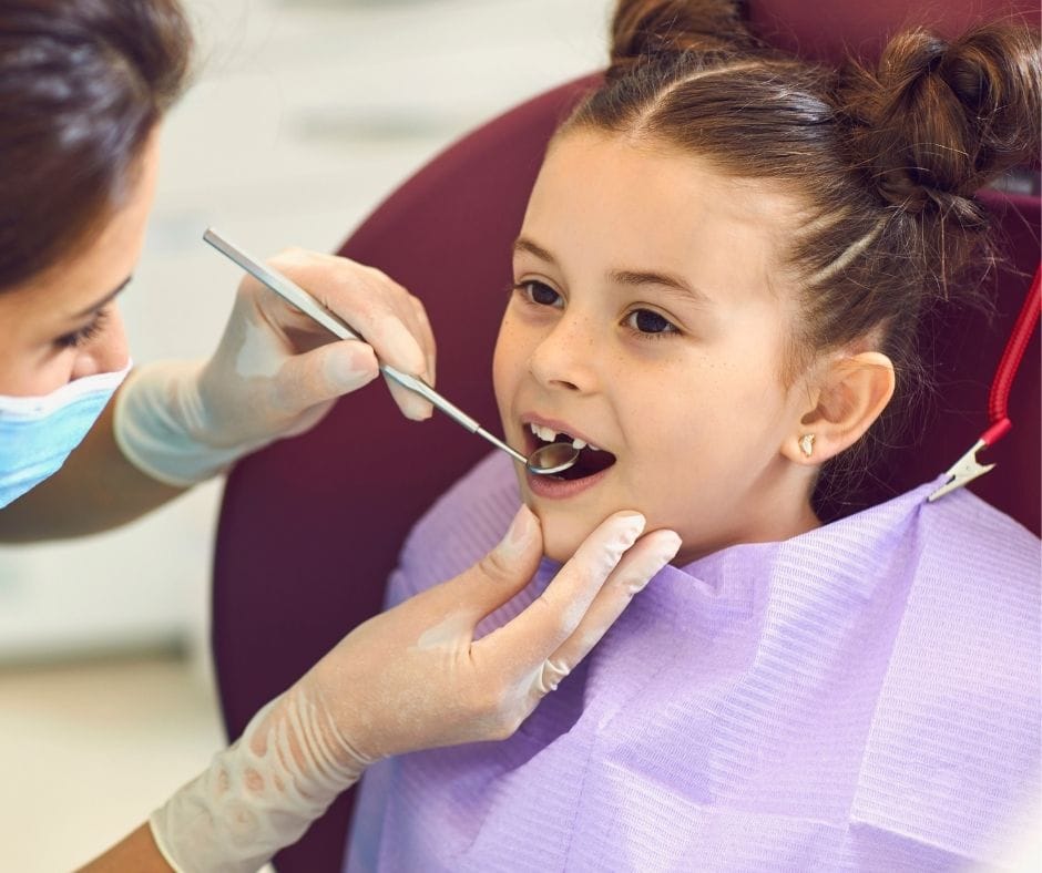 pediatric dentist near me | child patient with dentist